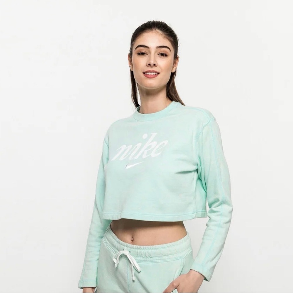 Nike Womens Pastel Blue Long Sleeve Tee